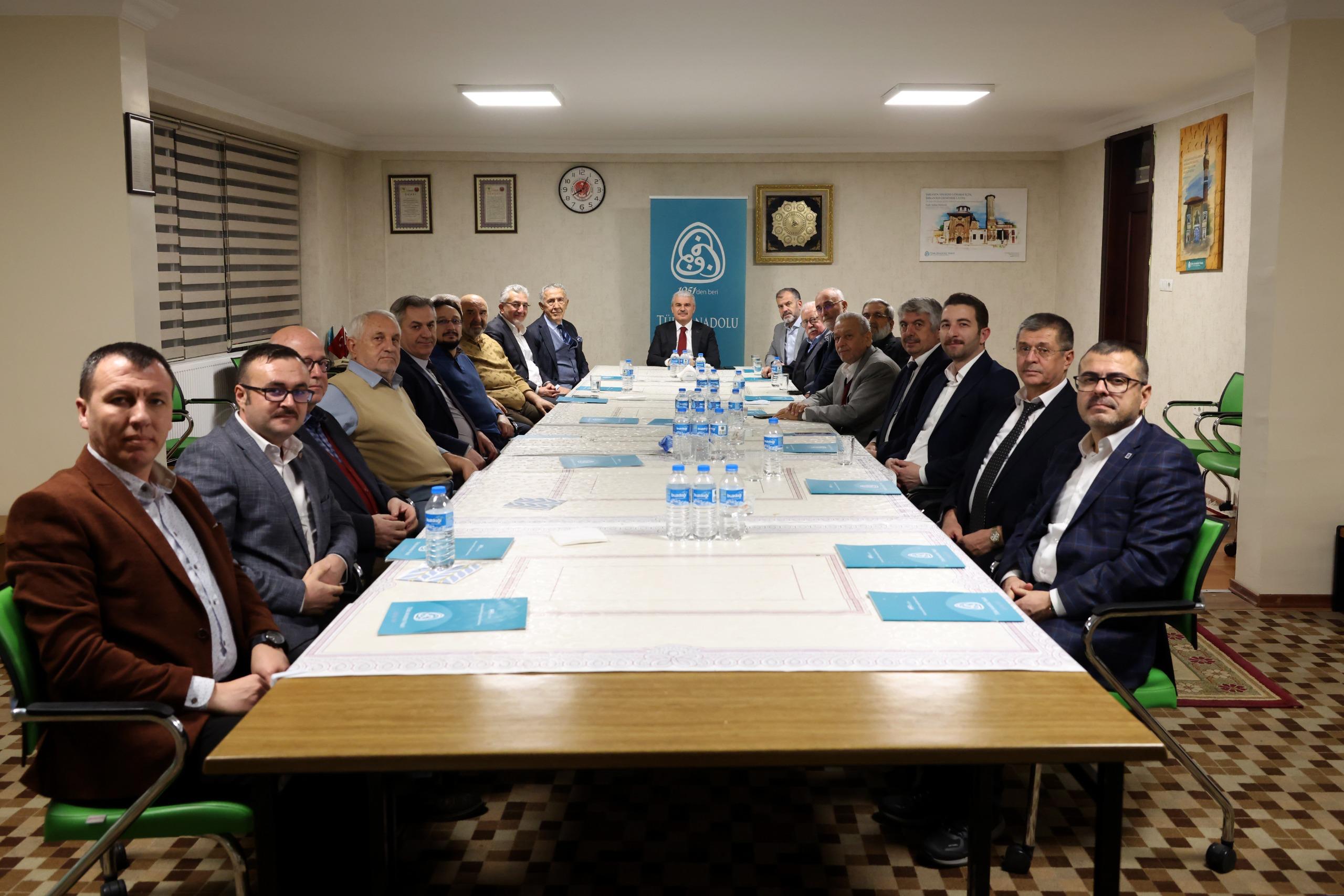 KONYA VALİSİ İBRAHİM AKIN TÜRK ANADOLU VAKFINI  ZİYARET ETTİ.